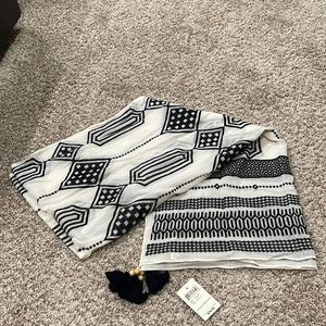 NEVER WORN: Lucky Brand Embroidered Scarf